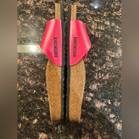 Pink Birkenstocks! Brand new! Size 40 One strap - Picture 2 of 4